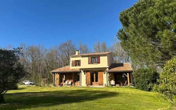 Maison à vendre    7 pièces •  Saintes