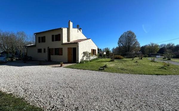 Maison à vendre    7 pièces •  Saintes