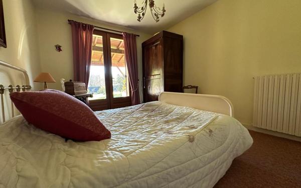 Maison à vendre    7 pièces •  Saintes