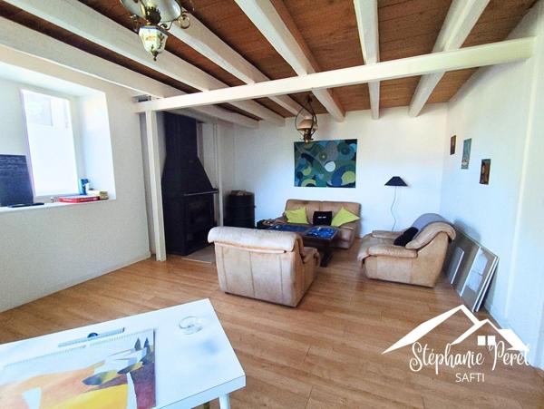 Charmante maison rénovée de 120 m² avec terrain de 1171 m² et grange