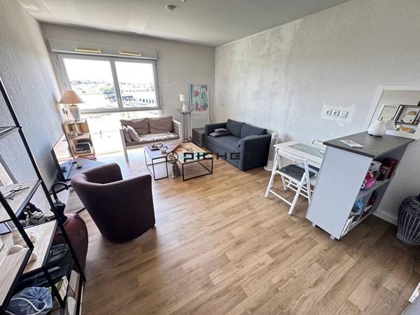 Appartement 1 pièce 27 m² LORMONT - 33310