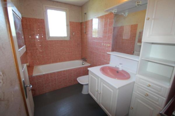 Maison à vendre à Brizambourg en Charente-Maritime (17770), ref : 17111-614