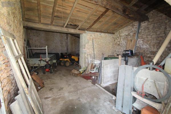 Maison à vendre à Brizambourg en Charente-Maritime (17770), ref : 17111-614