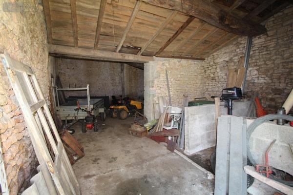 Maison à vendre à Brizambourg en Charente-Maritime (17770), ref : 17111-614