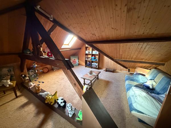 MAISON 4 CHAMBRES - BUREAU - GARAGE - DEPENDANCE - TERRAIN