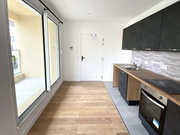 Appartement F4 très récent avec terrasses , Coulommiers Appartement F4 très récent avec terrasses , Coulommiers