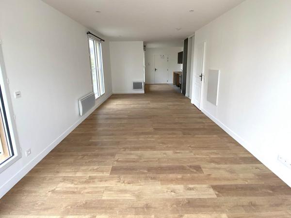 Appartement F4 très récent avec terrasses , Coulommiers Appartement F4 très récent avec terrasses , Coulommiers