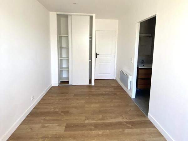 Appartement F4 très récent avec terrasses , Coulommiers Appartement F4 très récent avec terrasses , Coulommiers