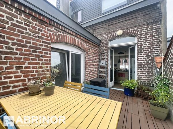 EXCLUSIVITÉ | À deux pas de Fives Cail – Appartement rénové avec terrasse. LILLE