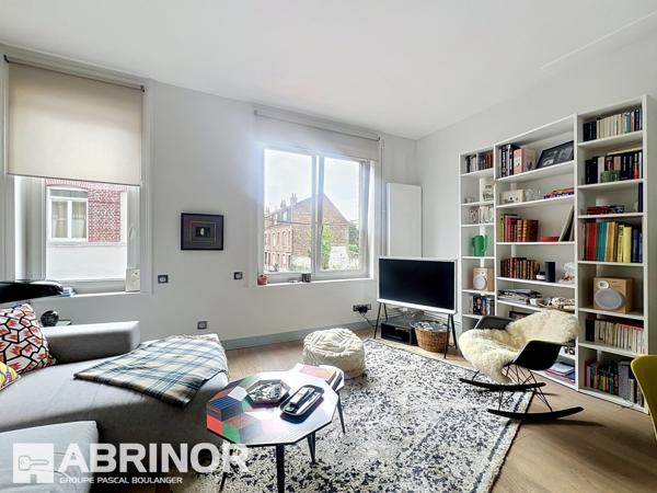 EXCLUSIVITÉ | À deux pas de Fives Cail – Appartement rénové avec terrasse. LILLE