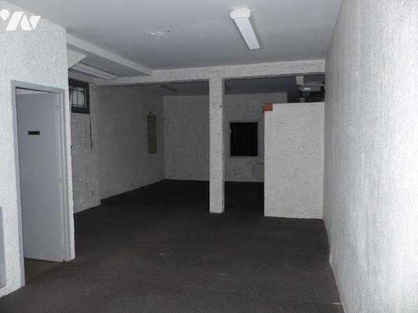 A VENDRE BUREAUX de 100m2 A RENOVER  par PLANTIER NOTAIRES à VERGEZE