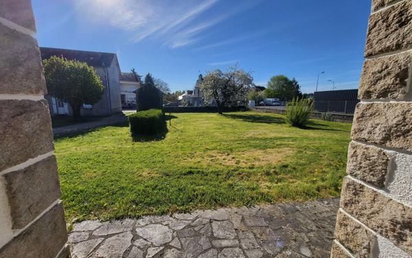 Maison à vendre    2 pièces •  La Souterraine