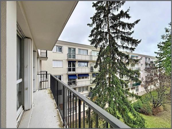 Appartement Type 4, balcon, parking et cave