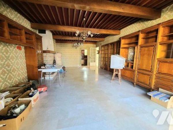 Maison de Village sur 3 niveaux.