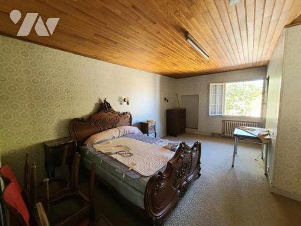 Maison de Village sur 3 niveaux.