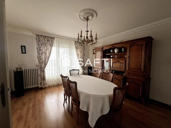 Pavillon 4 chambres dans le Centre de DANGE SAINT ROMAIN