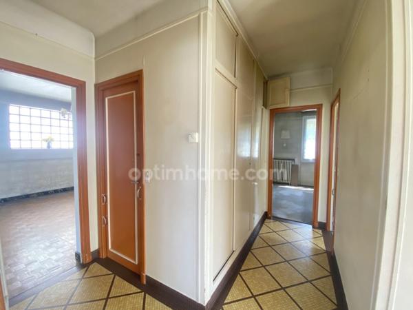 Gros potentiel – Maison 1950 avec jardin – À 2 min du métro Barbara