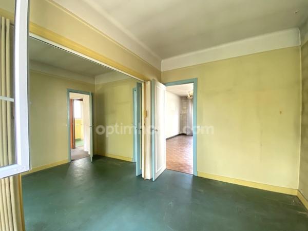 Gros potentiel – Maison 1950 avec jardin – À 2 min du métro Barbara