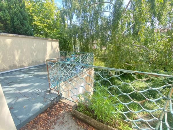 Gros potentiel – Maison 1950 avec jardin – À 2 min du métro Barbara