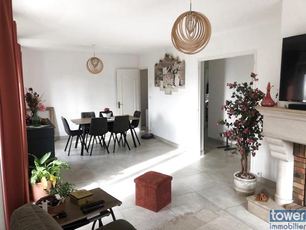 Maison
                                                                                                                                                                                                                                                                                                                        6 pièce(s)                                                                                                                                                                                                          3 chambre(s)                                                                                                                                                                                                          130  m²
