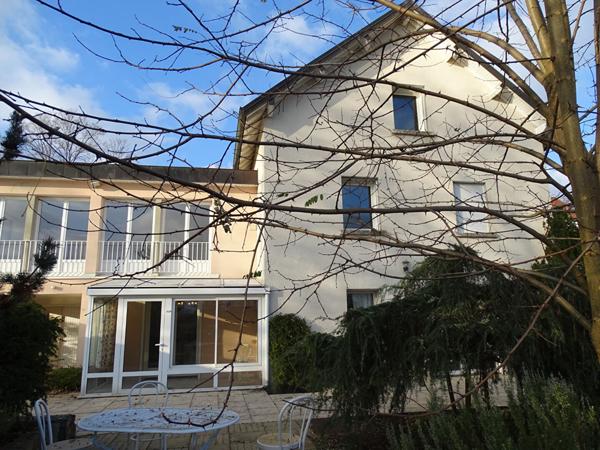 Maison Arc Les Gray 8 pièce(s) 234 m2