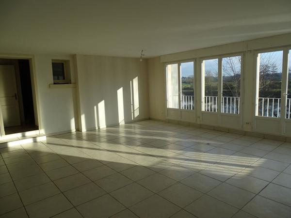 Maison Arc Les Gray 8 pièce(s) 234 m2