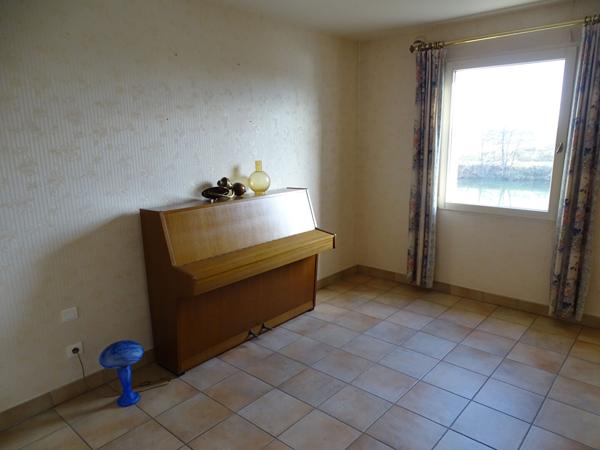 Maison Arc Les Gray 8 pièce(s) 234 m2