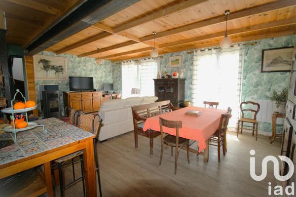 Maison 5 pièces de 140 m² à Inzinzac-Lochrist (56650)