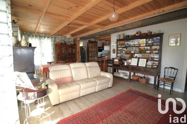 Maison 5 pièces de 140 m² à Inzinzac-Lochrist (56650)