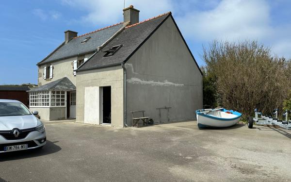 Maison à vendre    4 pièces •  Porspoder