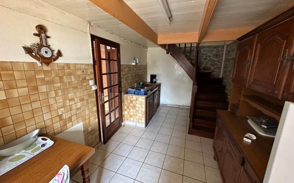 Maison à vendre    4 pièces •  Porspoder