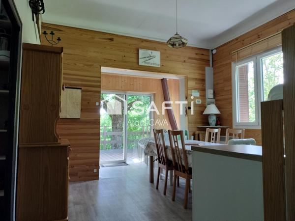 Maison de 79m²(56m² loi carrez) avec terrasse et jardin de 815m² cloturé et arborés