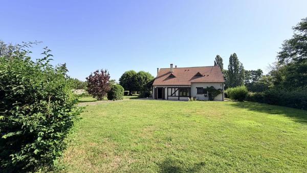Vente                                                      Maison de village
                        
                     5 pièces                      168 m2                     à Aubigny-sur-Nère