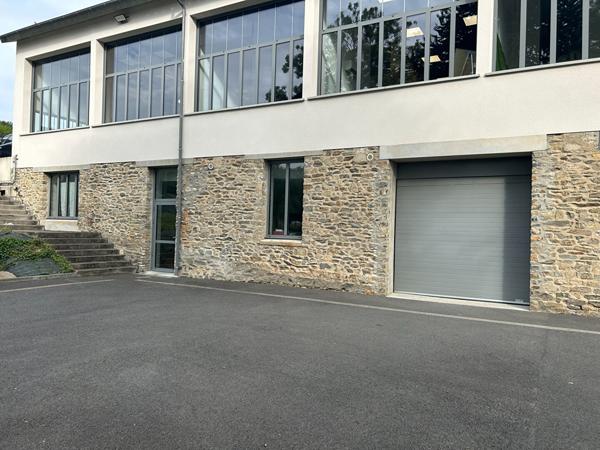 A VENDRE - BUREAUX et LOCAL DE STOCKAGE - EXCELLENTE VISIBILITE , Change A VENDRE - BUREAUX et LOCAL DE STOCKAGE - EXCELLENTE VISIBILITE , Change