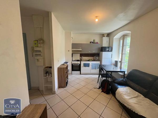 Appartement à louer 2 pièces 30.42m² Givors (69700)