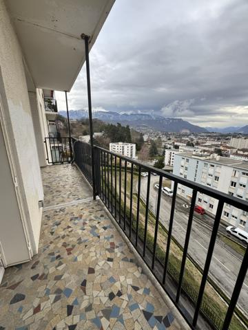 Voiron (38500) À Voiron, appartement à vendre avec Arnaud BLUON-VANNIER