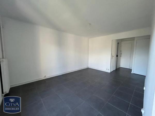 Appartement à louer 3 pièces 55.6m² Marseille 13e Arrondissement (13013)