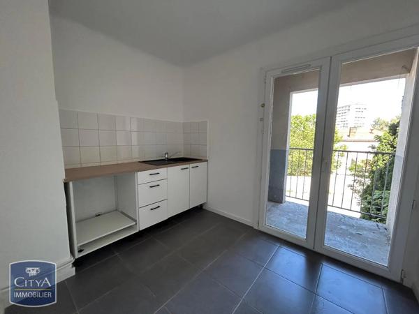 Appartement à louer 3 pièces 55.6m² Marseille 13e Arrondissement (13013)