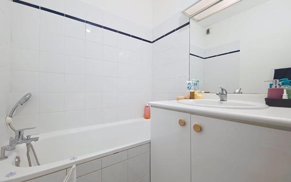 Appartement à vendre    2 pièces • 48 m2 Lunel