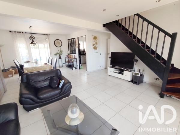 Maison à vendre 5 pièces 95 m² Nemours