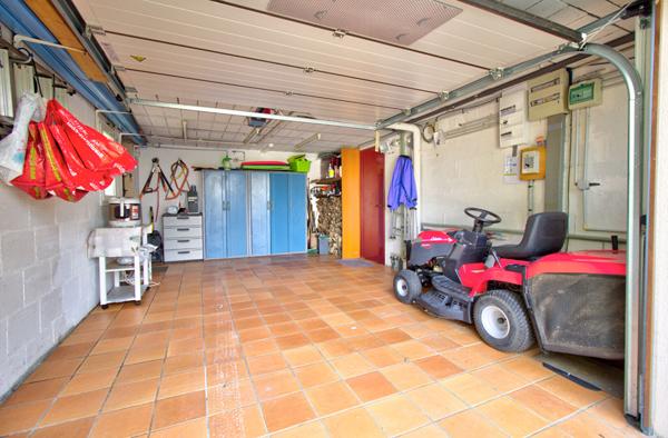 MOIRAX- Très belle maison de charme de 170m2, 5 chambres, piscine, dans un environnement campagne à moins de 10 min d'AGEN