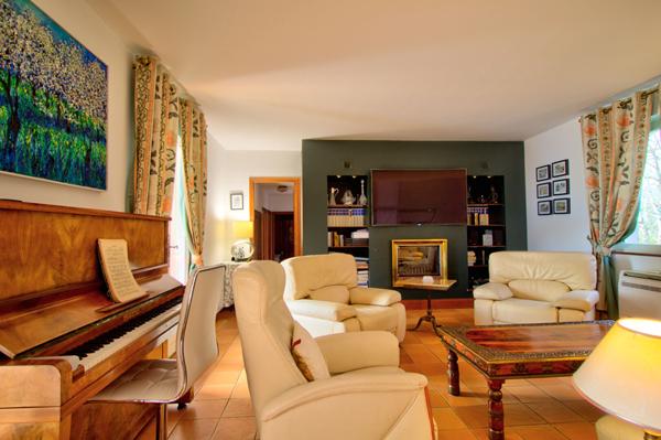 MOIRAX- Très belle maison de charme de 170m2, 5 chambres, piscine, dans un environnement campagne à moins de 10 min d'AGEN