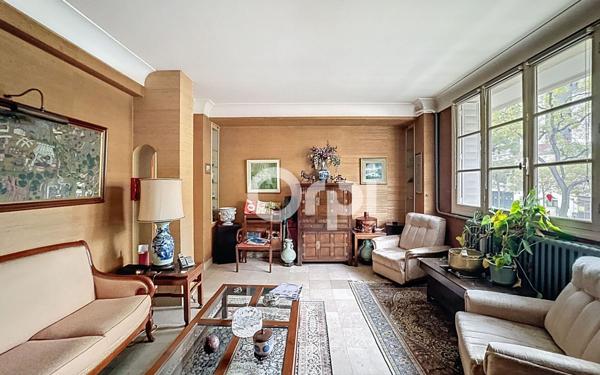 Appartement à vendre    6 pièces • 110,21 m2 Paris 16