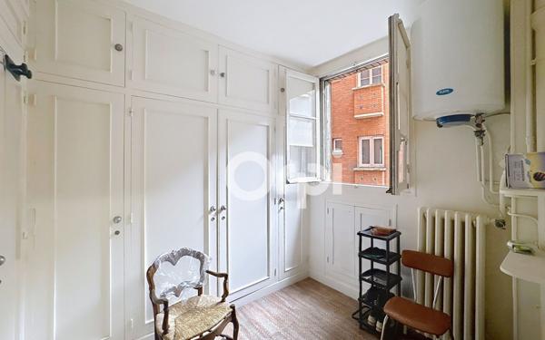 Appartement à vendre    6 pièces • 110,21 m2 Paris 16