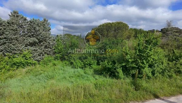 Vente Terrain 1200 m2 à Pourrières