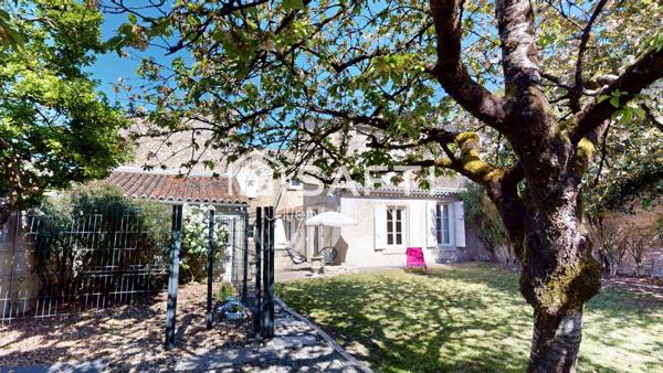 VISITE VIRTUELLE - Maison de ville garage et jardin