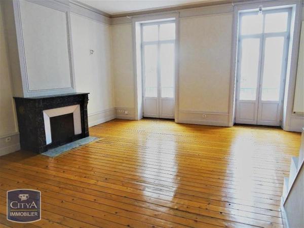 Appartement à louer 2 pièces 69.6m²