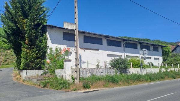 Immeuble à vendre |  Condat-sur-Vézère |  250 m²