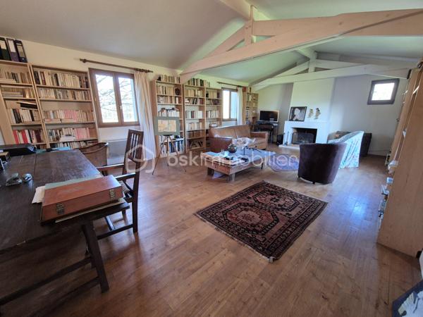 Maison en pierre de 145 m²