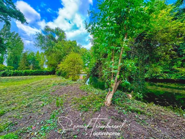 Ancienne écurie à rénover sur 1,5 ha avec maison annexe et potentiel d'agrandissement – Croissanville (14370)